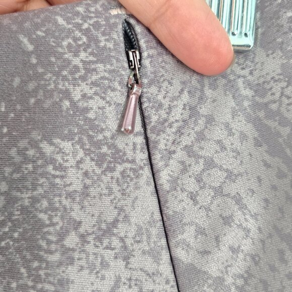 Calia‎ Essential Collection Shark Python High Waist Ruched Capri Legging Women M - Picture 3 of 9